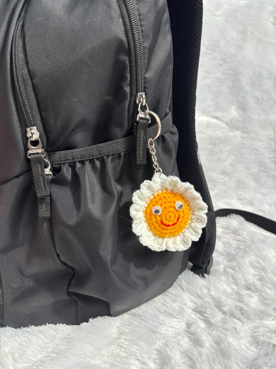 SunnyBloom Smiley Daisy Crochet Keychain